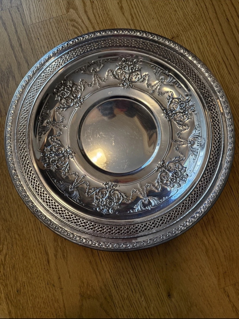 International Silver Company 12” Round Floral Antique Silver Plated Platter